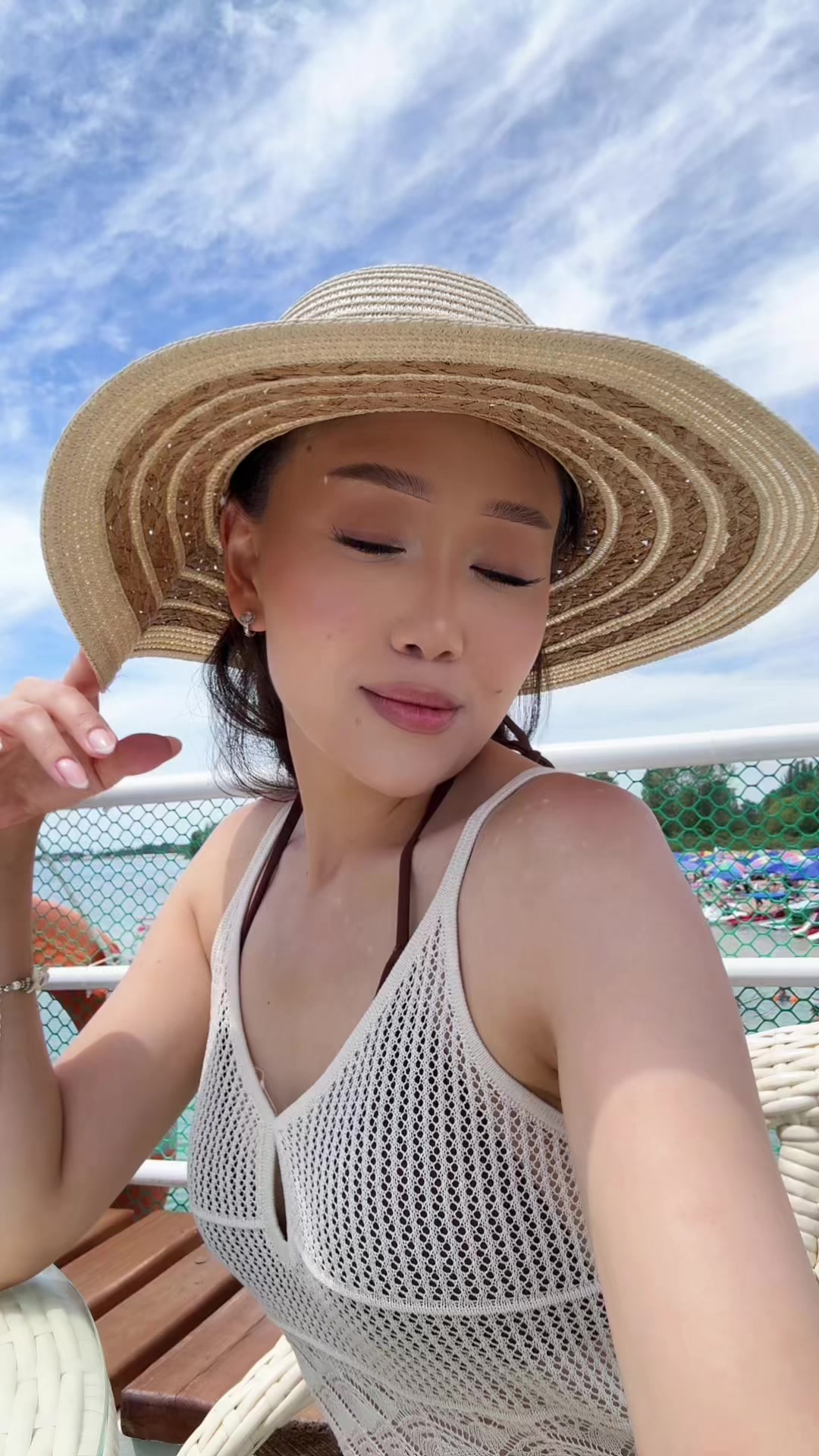 @Erkem