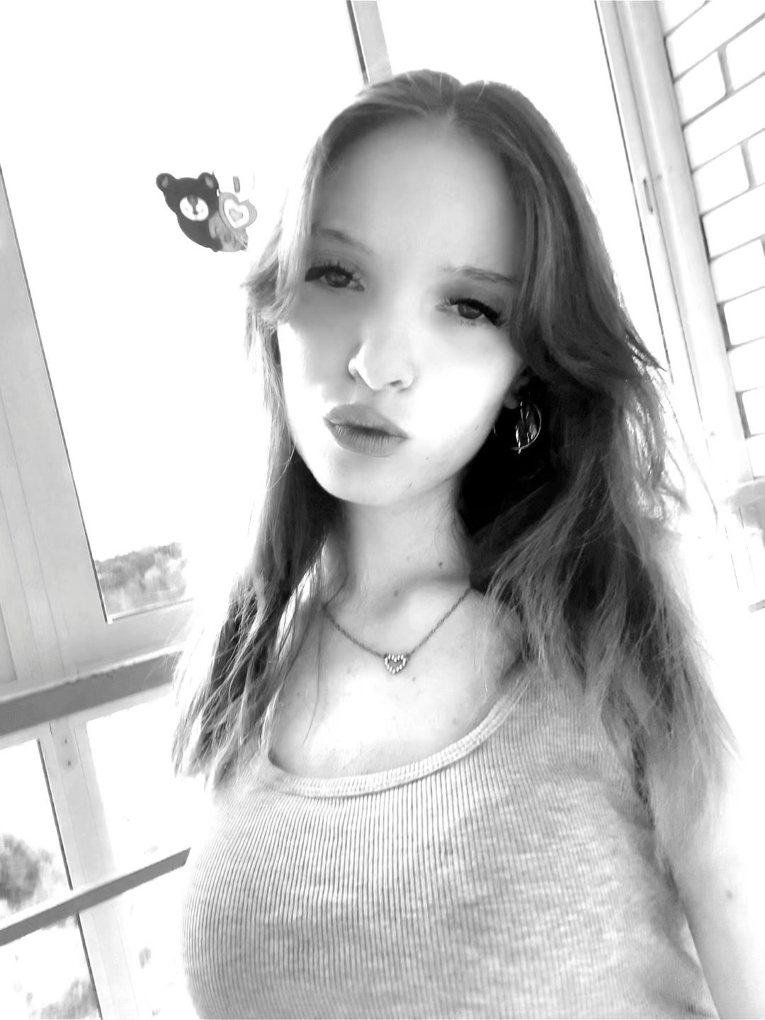 @…