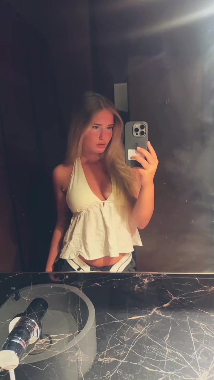 @даша