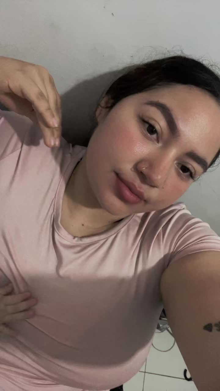@Andreita velez