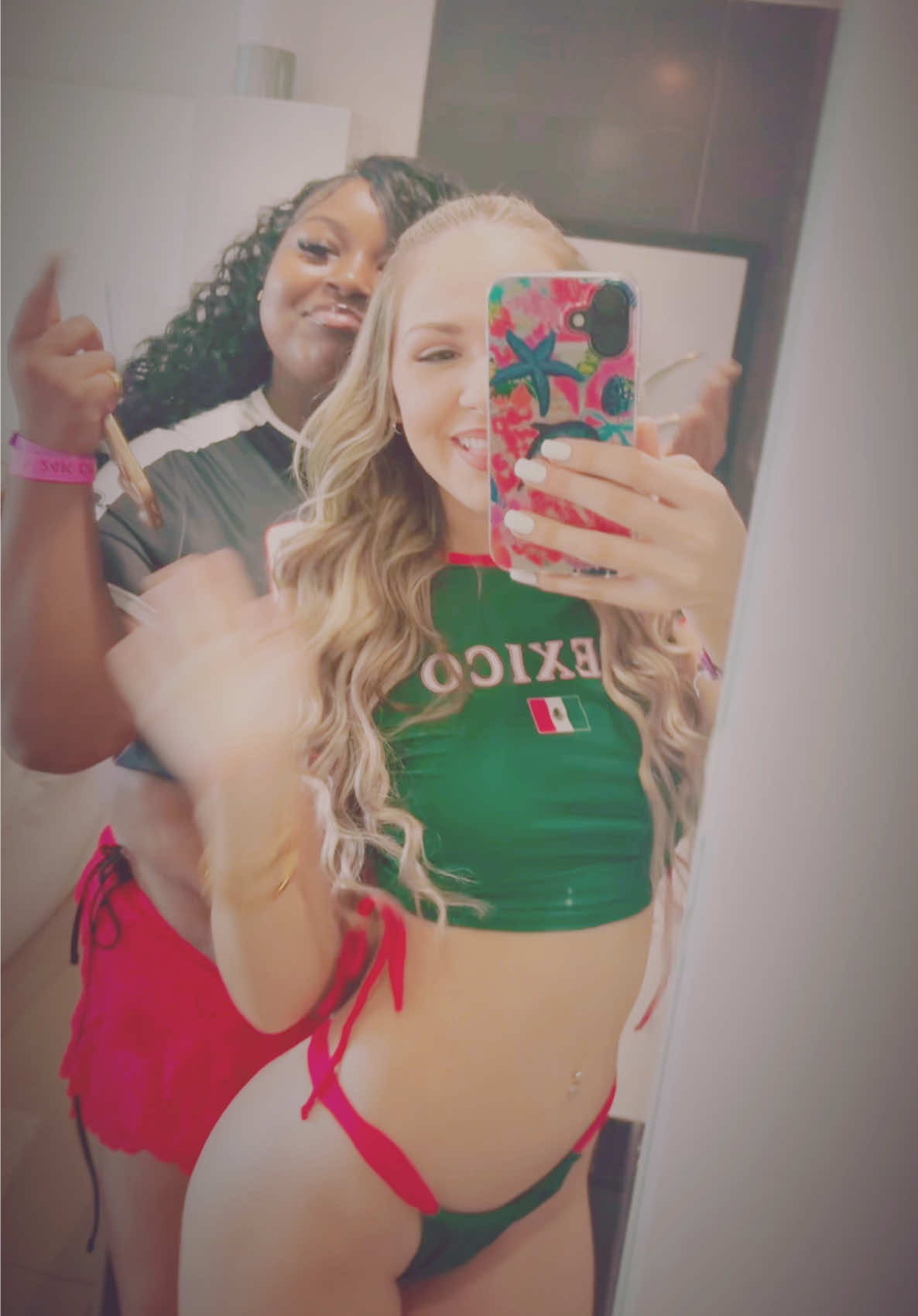 @laynaslicious 👅