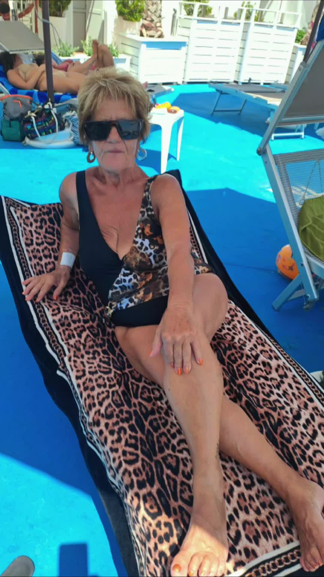 @tinapetolicchio