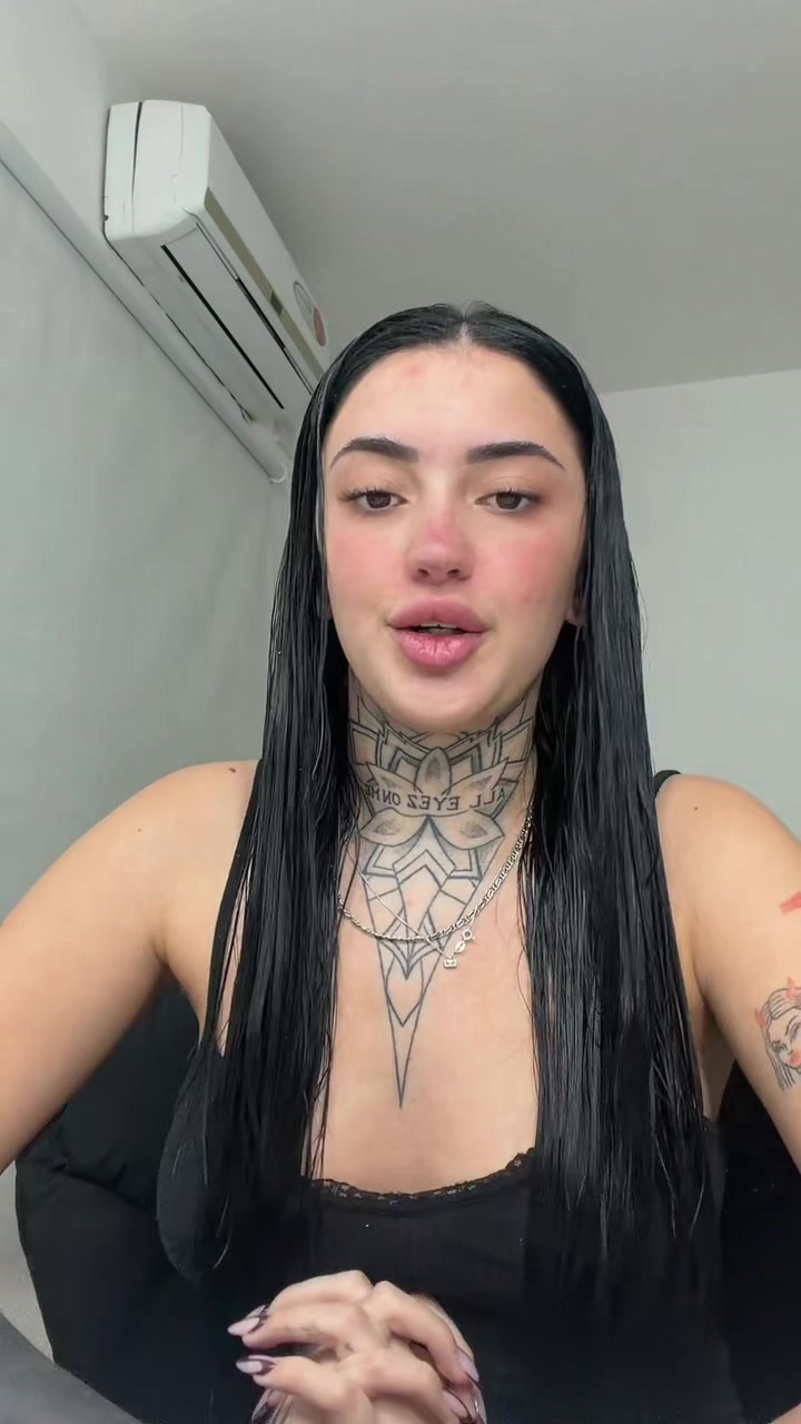 @Mia Rezanowicz 👸🏻