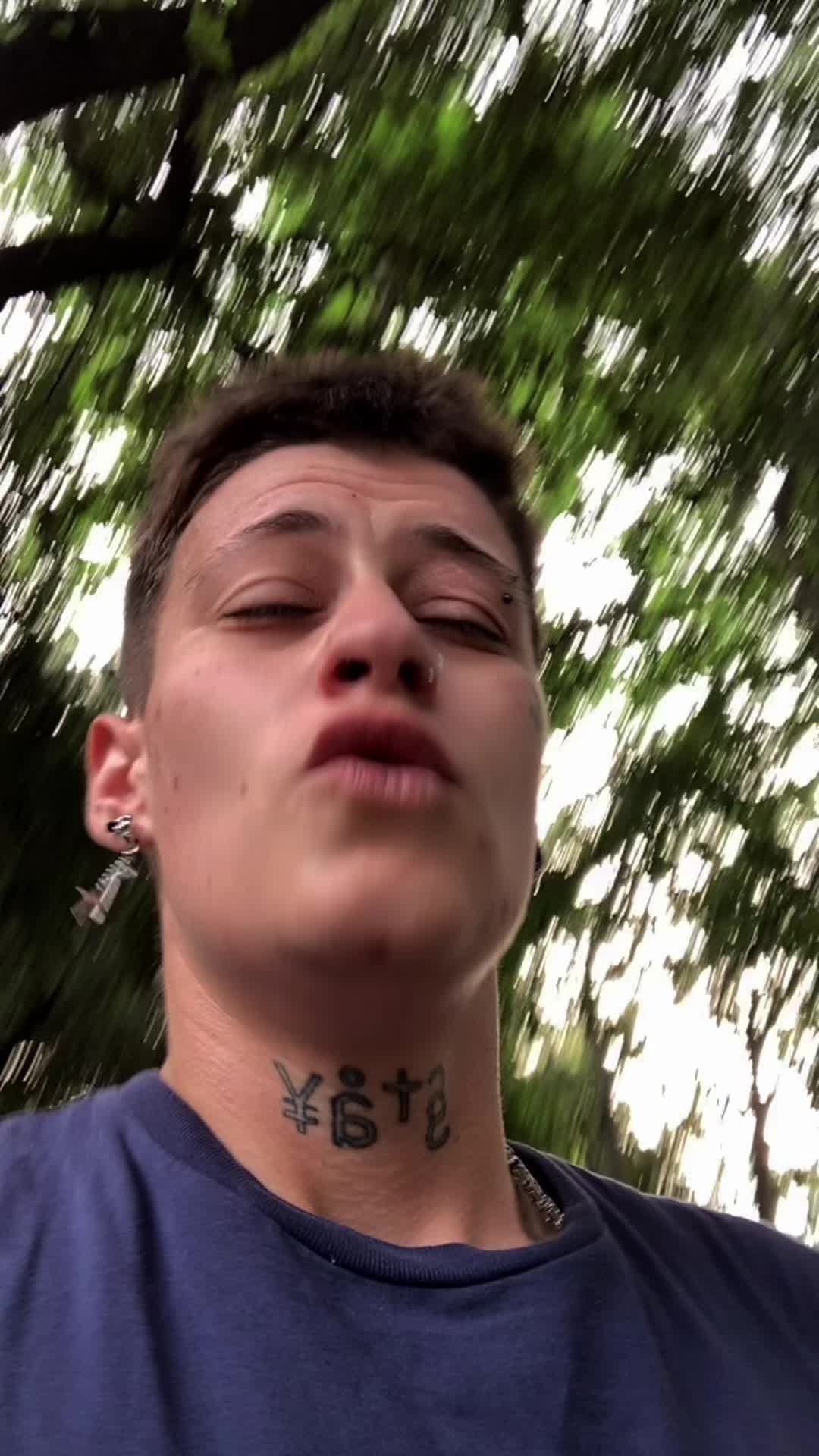 @Čombe 💫