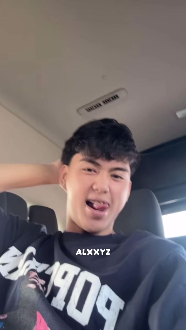 @Jokeeeeexs