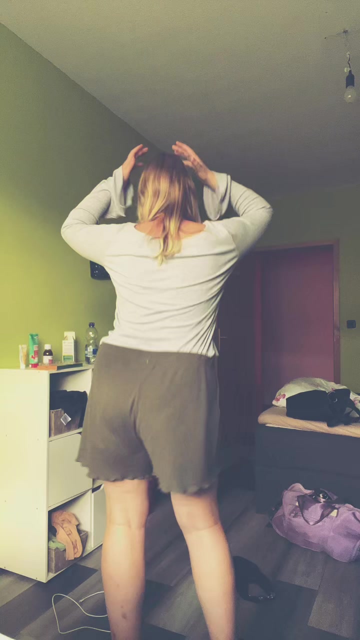 @🇩🇪Lara🇩🇪