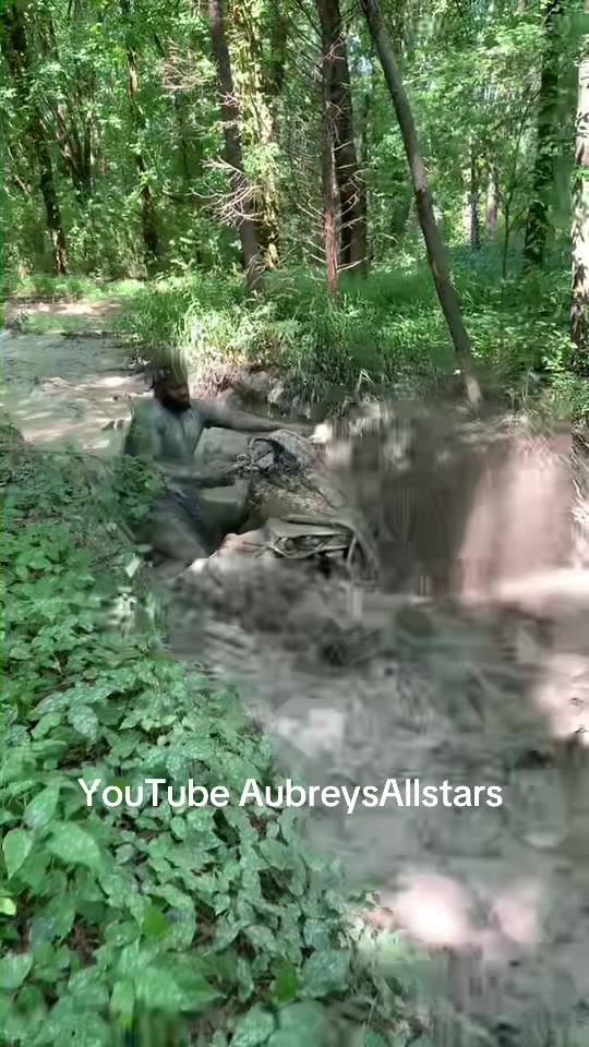 @901_Aubrey