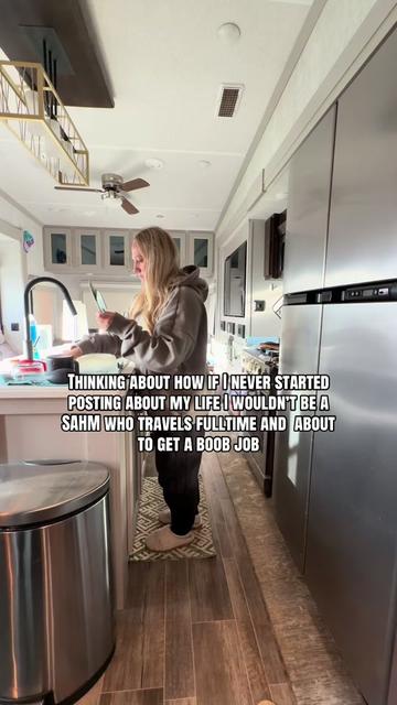 @JESSICA ASHLEY | FT RV + SAHM