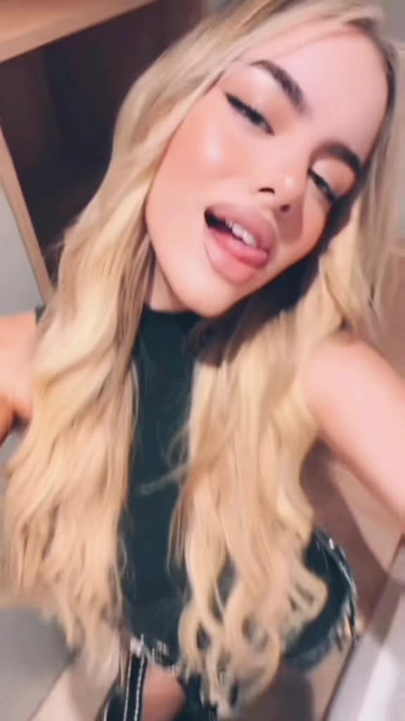 @Goonovska