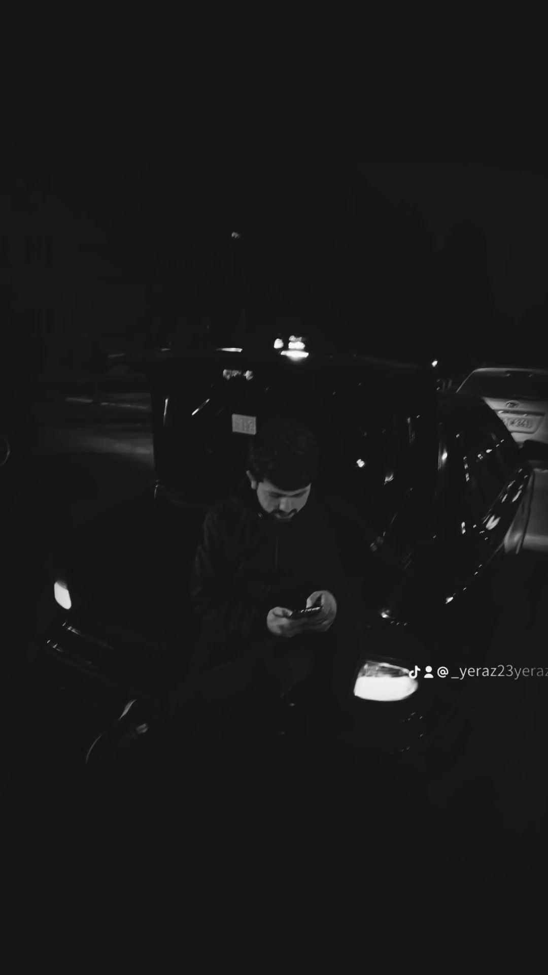 @77YN982