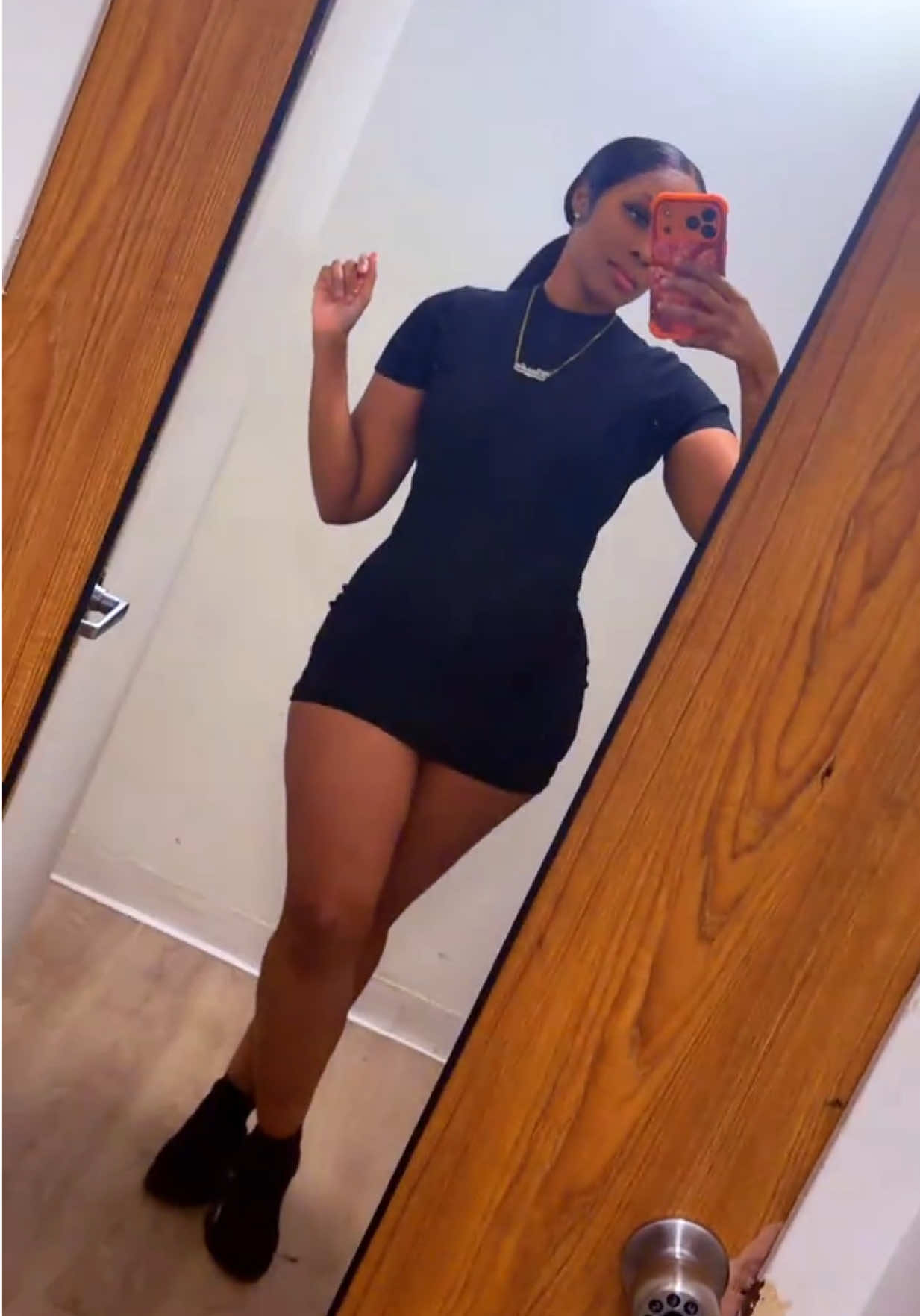 @_Shai_