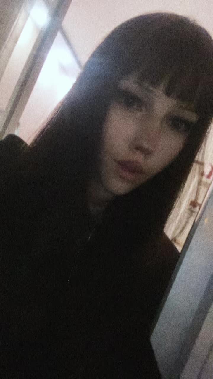 @evievkz