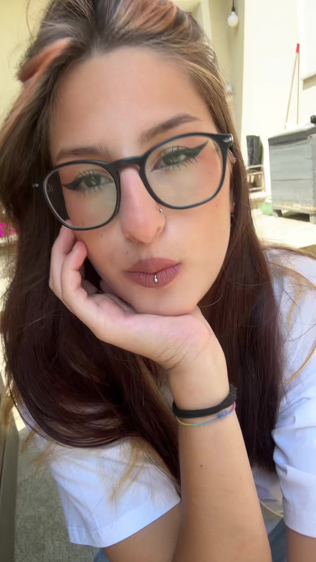 @🦦