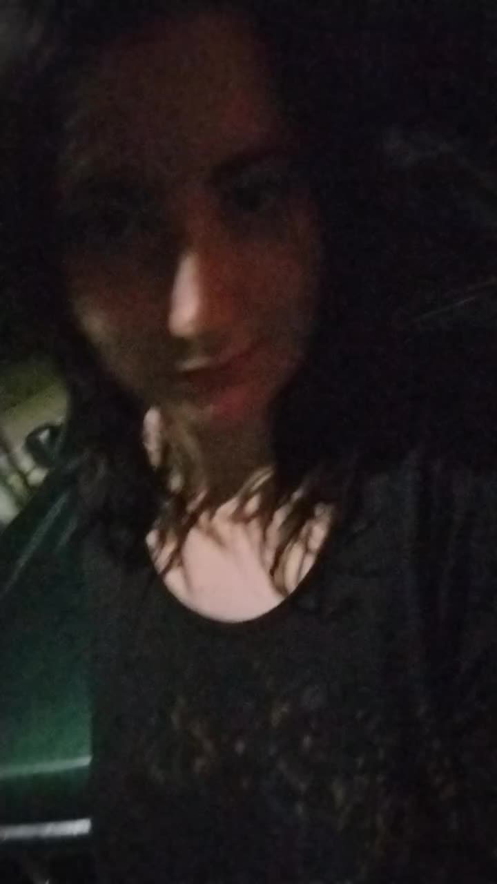 @c.c.wolfgirl18