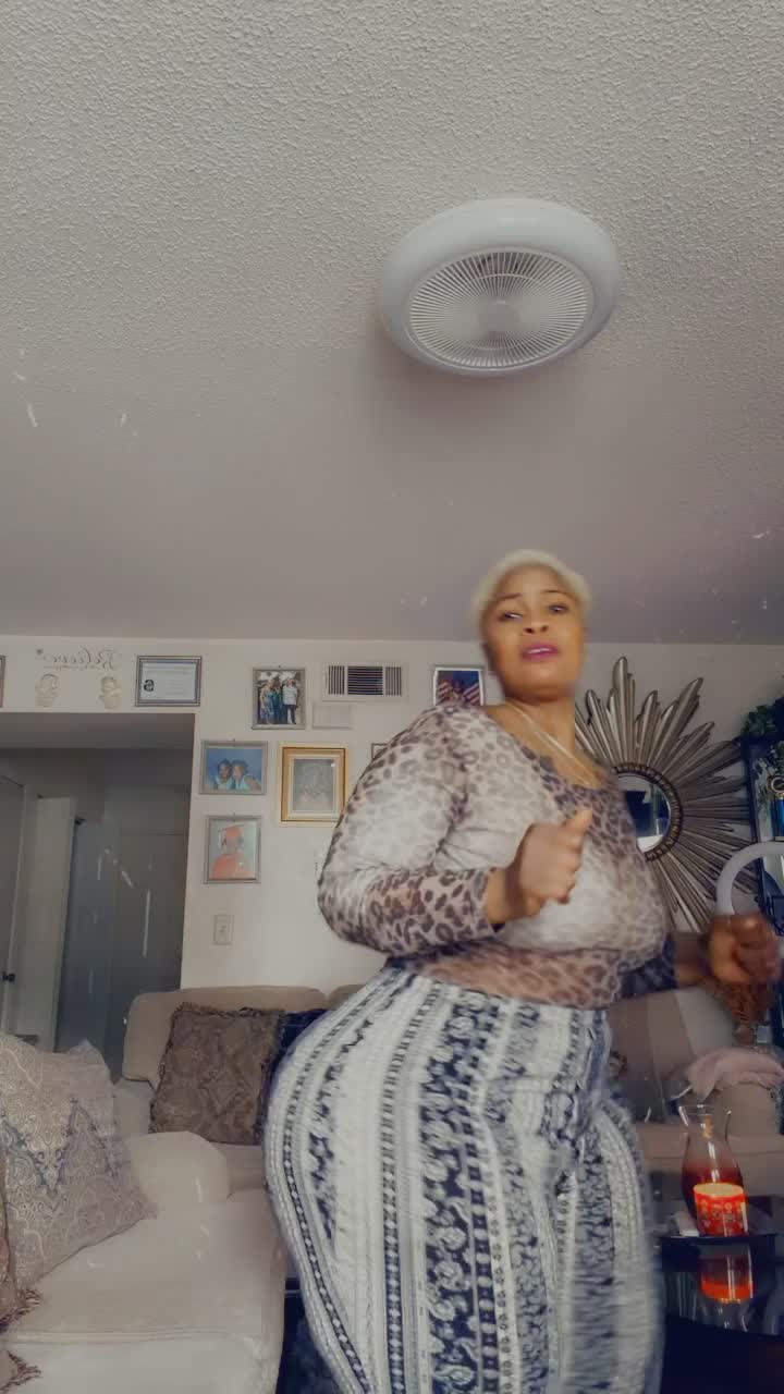 @Vicky&ensp;🙏🏾💕💃🏾🇺🇸