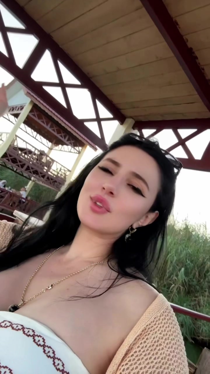 @julia_baku05