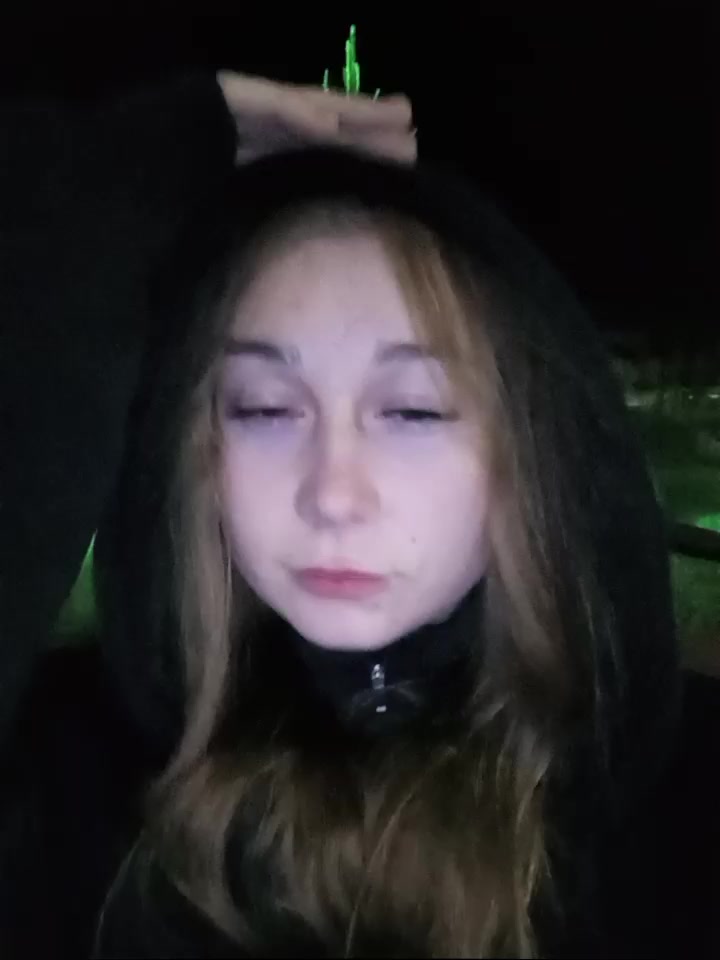 @варюша🦇