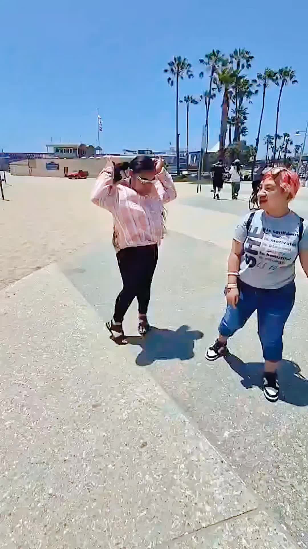 @IVeiki