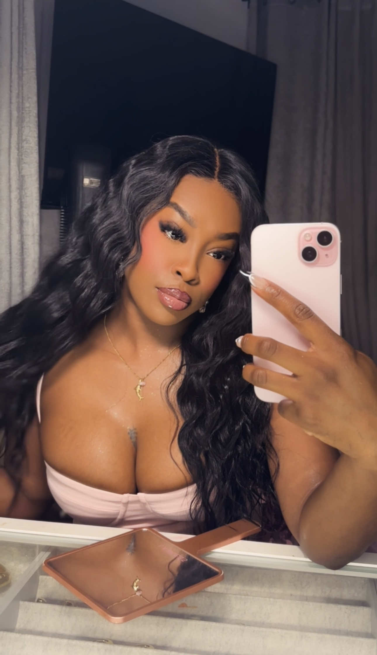 @ari.lynea