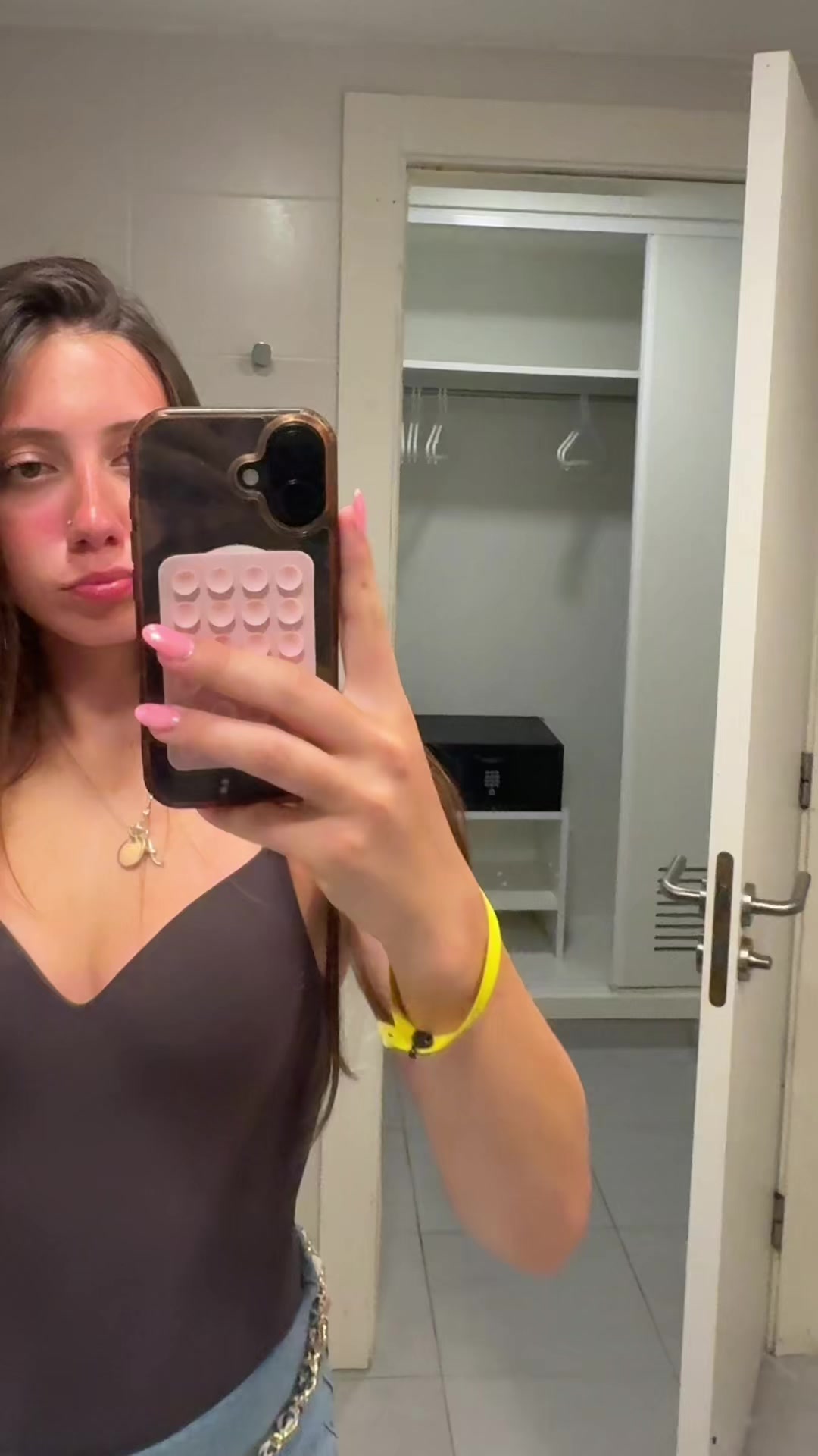 @Alana_mk