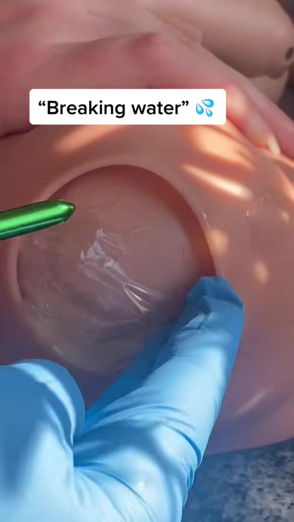 @MidwifeMama