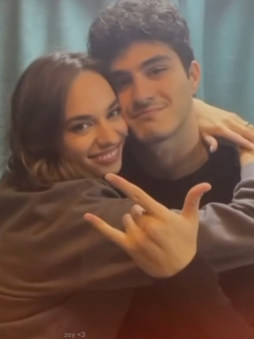 @️zey<3