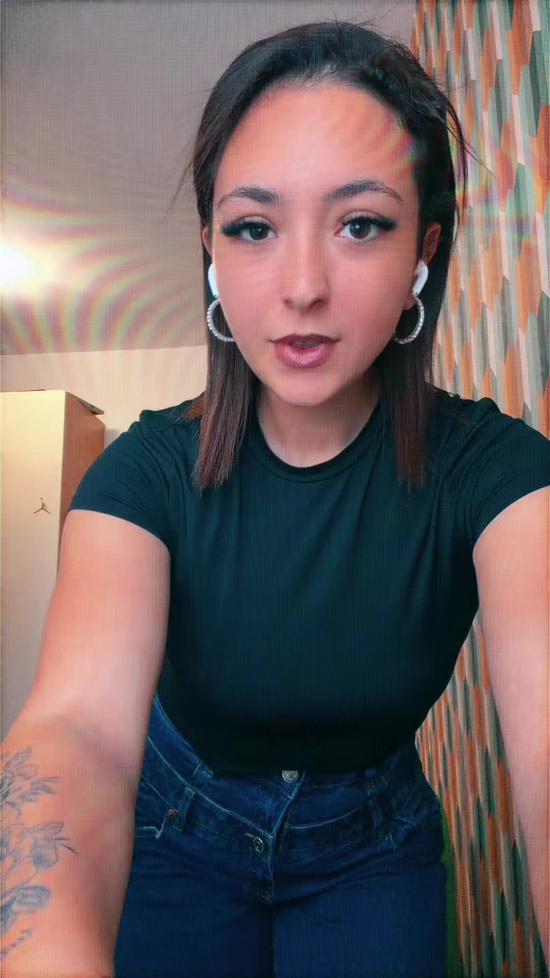 @𝑨𝒏𝒈𝒆𝒍𝒂⭐️