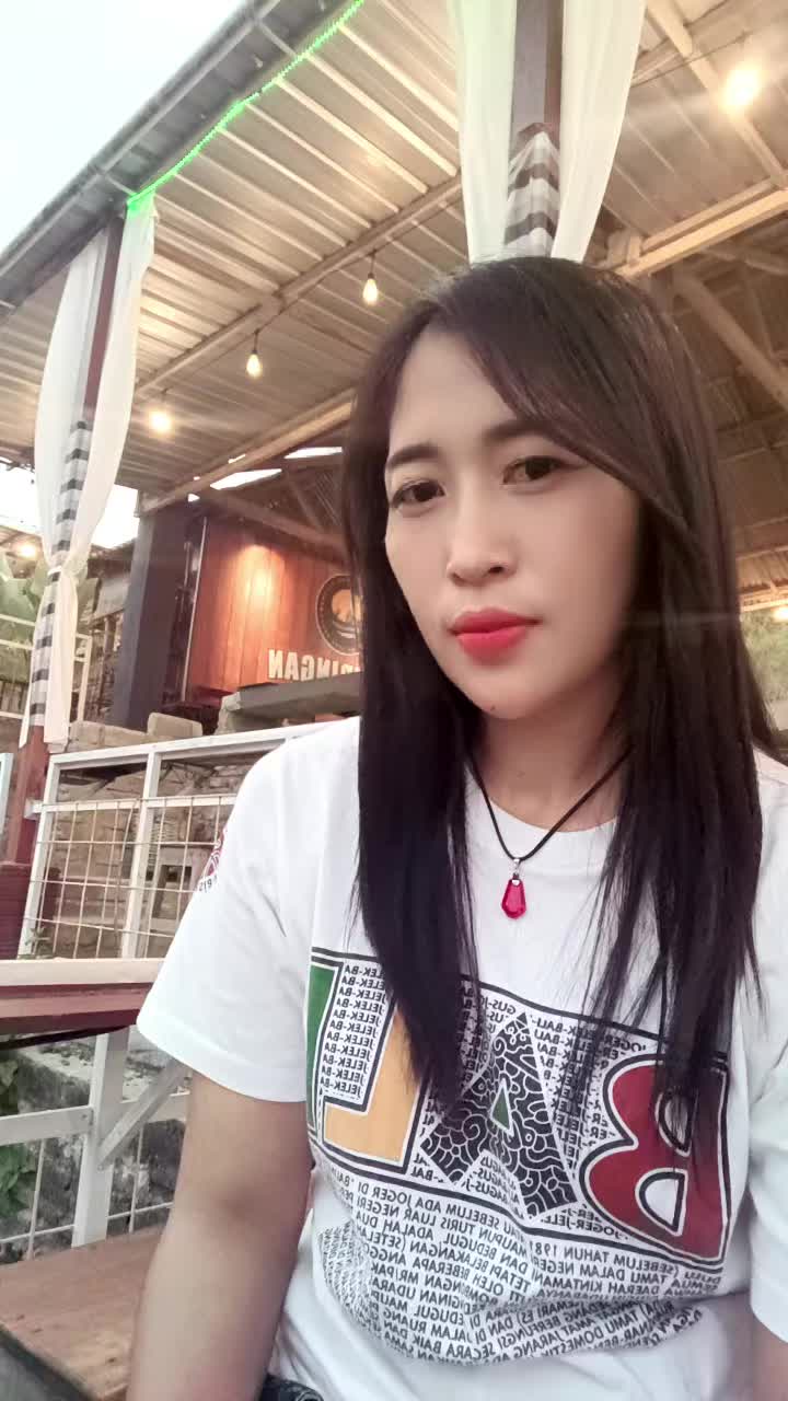 @Dhinda Moe