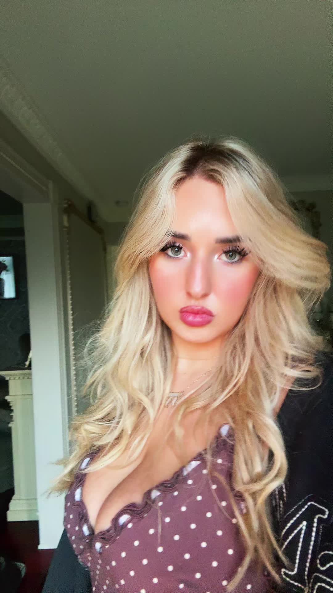 @globalblonde