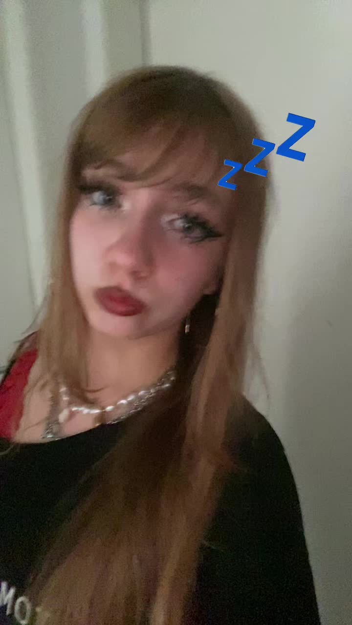 @FEMBOY GOONER ﾒ𝟶
