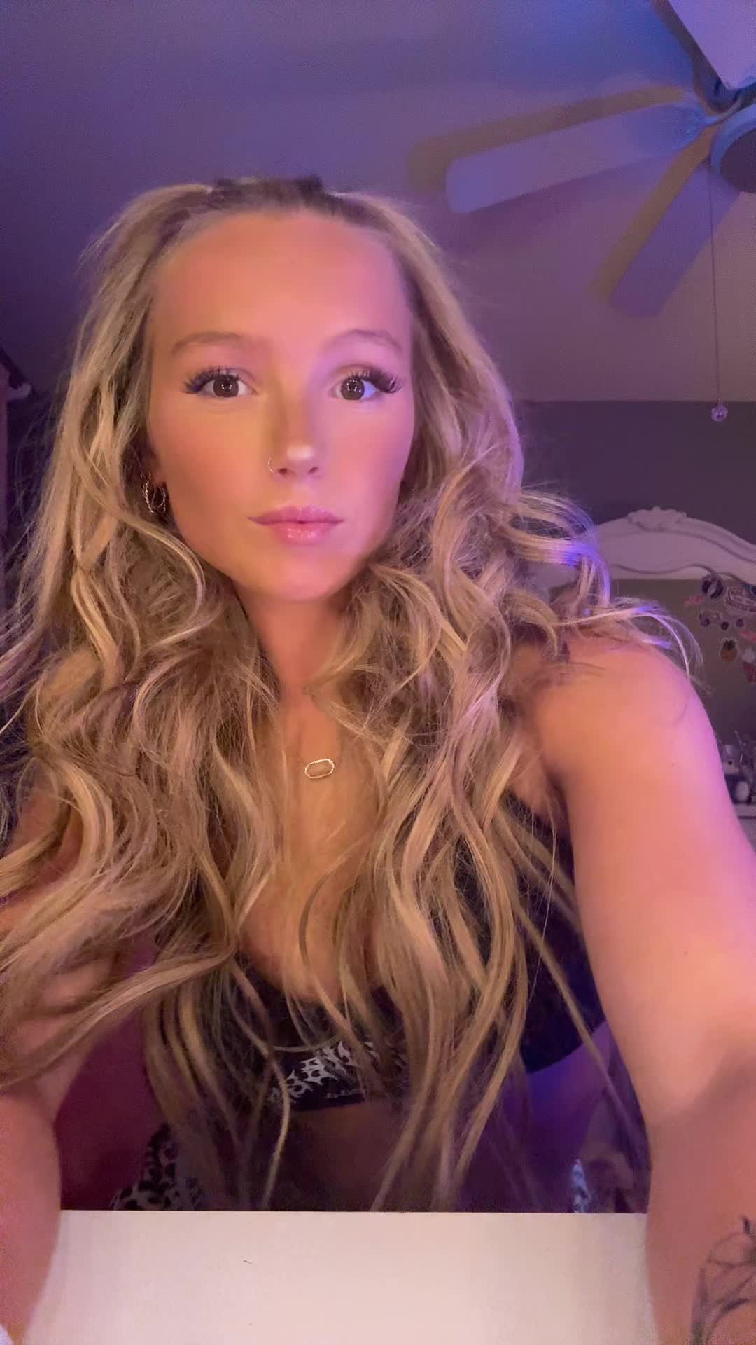 @Becky 🩷