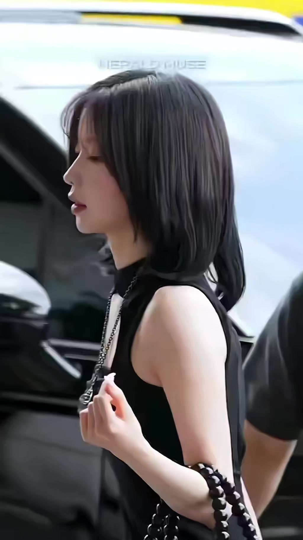 @Aiza 𐦍