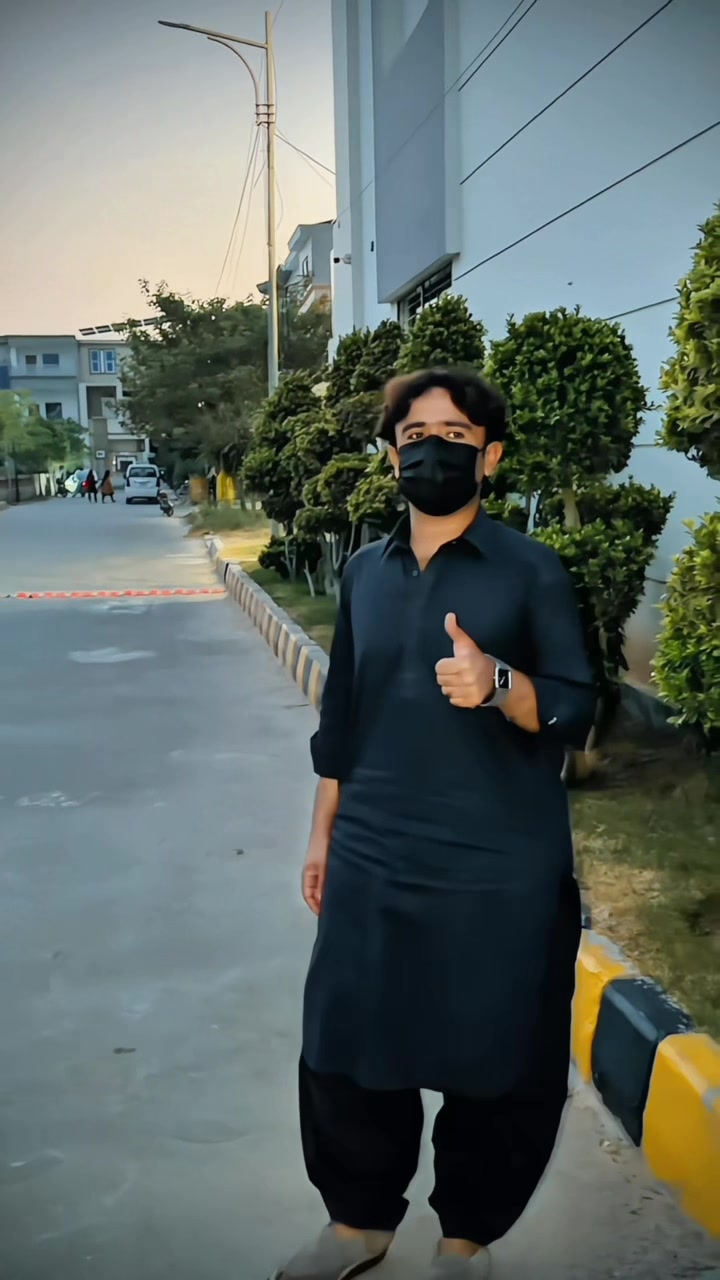 @Singer Tahir Farooq