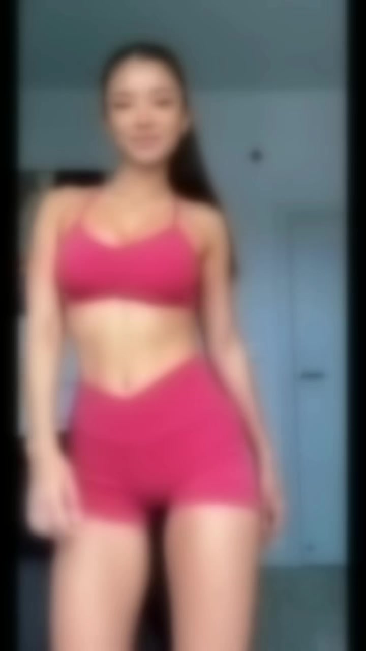 @nguynthhngly6789
