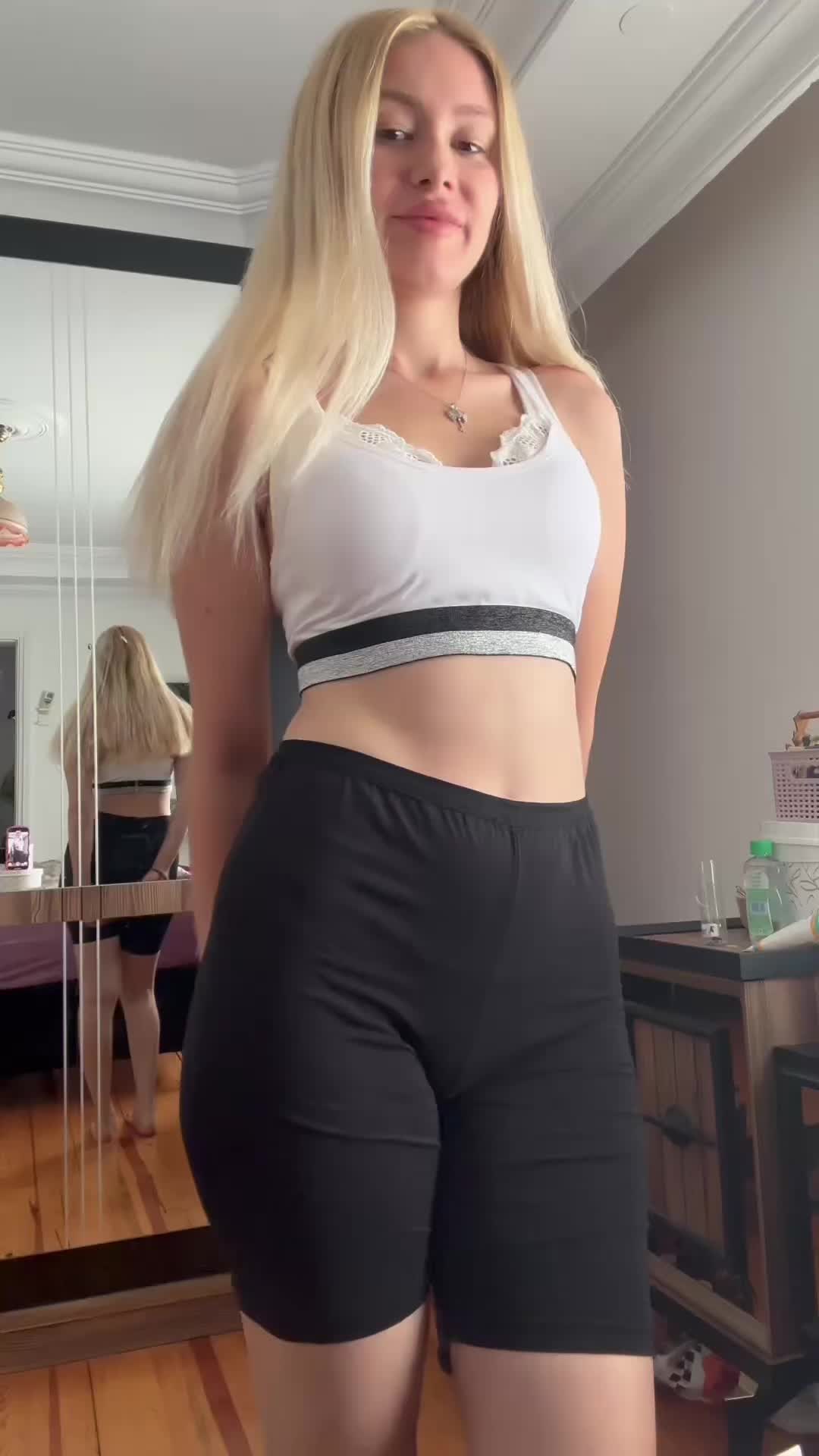 @Niluferland