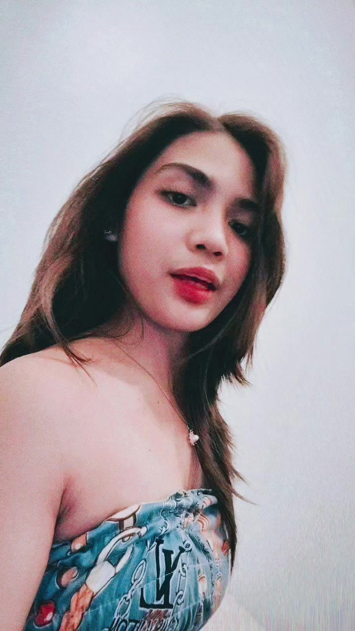 @Izellaikay