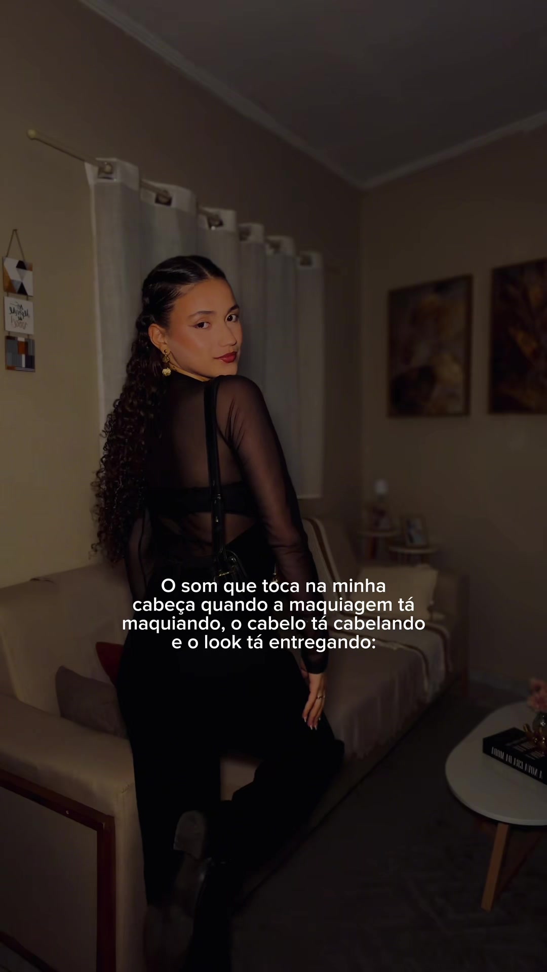 @natália