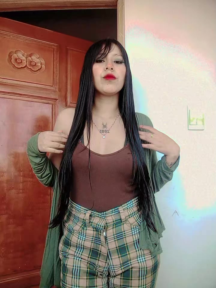 @i'am Nicole🤍🕷️