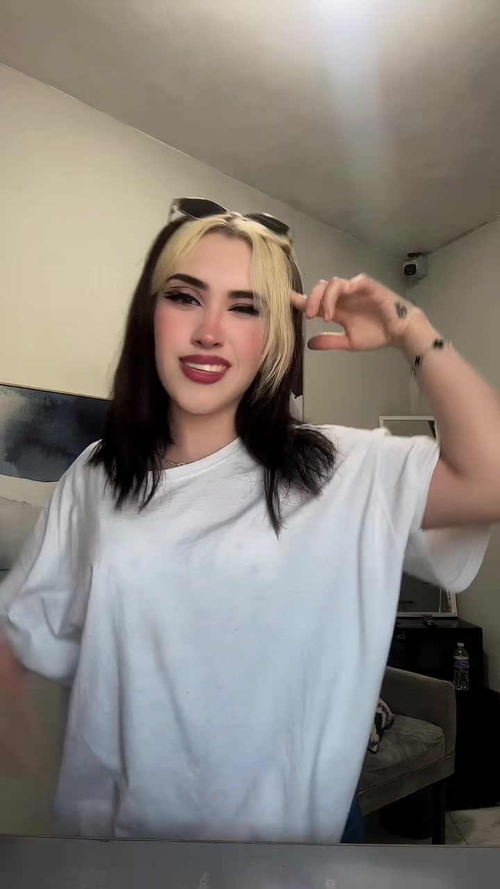 @Roxana De La Rosa Nu