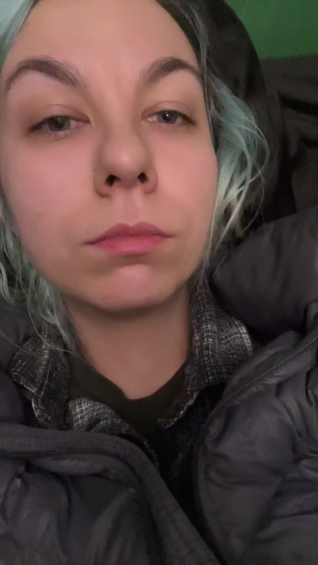 @T