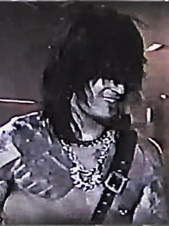 @𝓛𝓮𝓲𝓰𝓱🎸