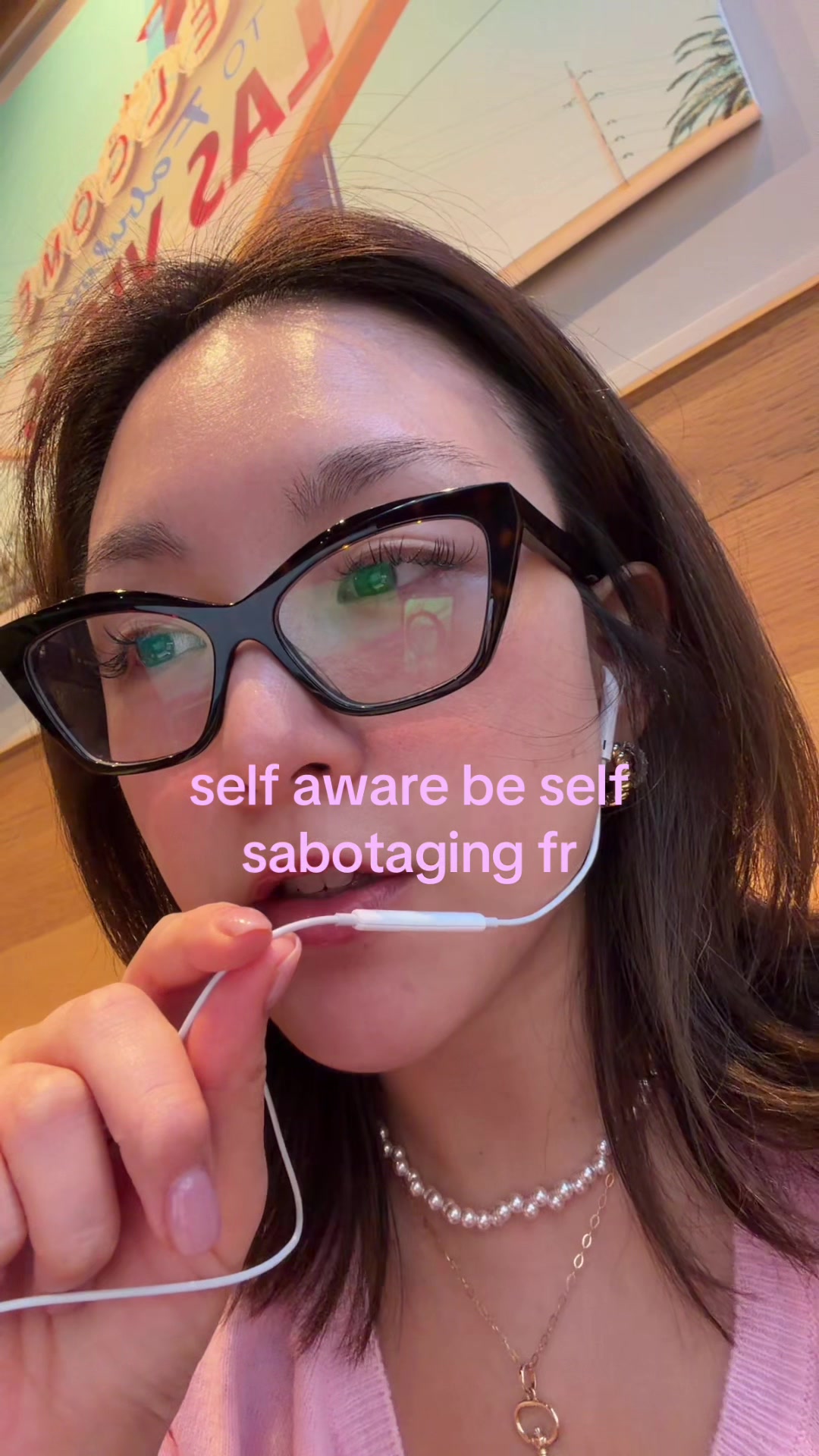 @_jenniferha_