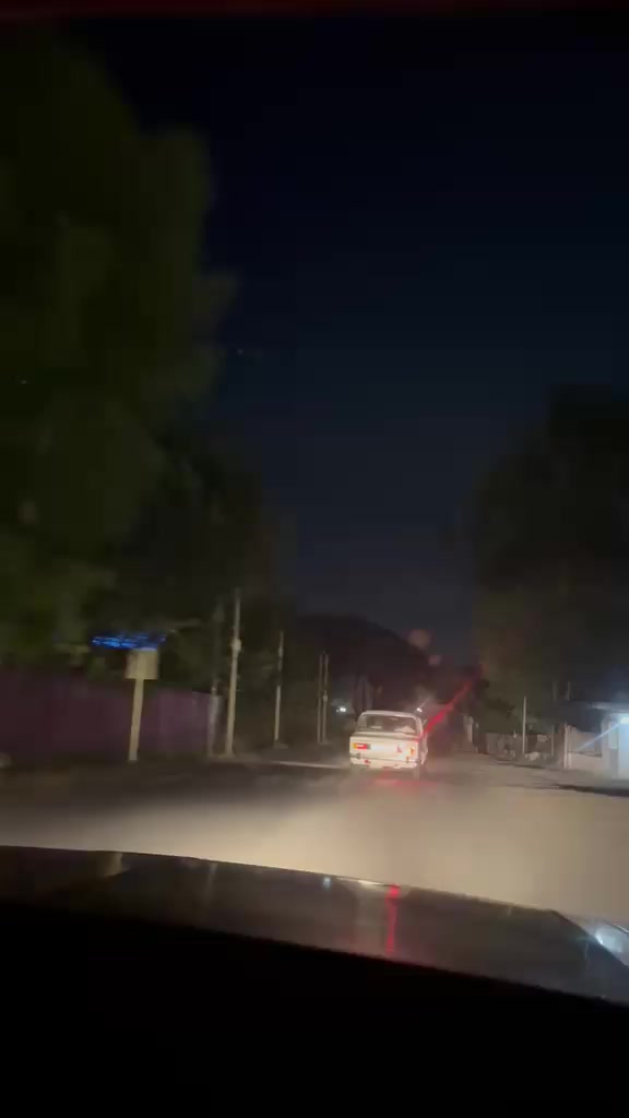 @10LN966