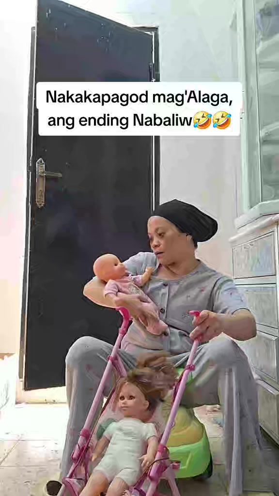 @E m m z