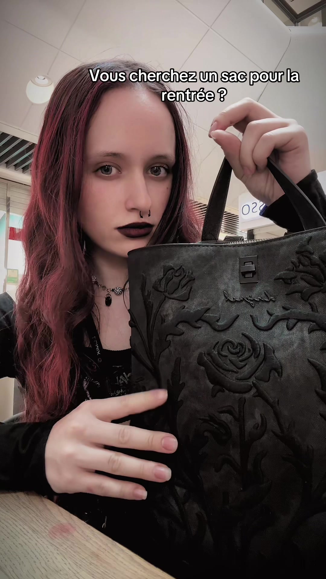 @🦇 𝔐𝔞𝔯𝔦𝔫𝔢 - Goth Girl