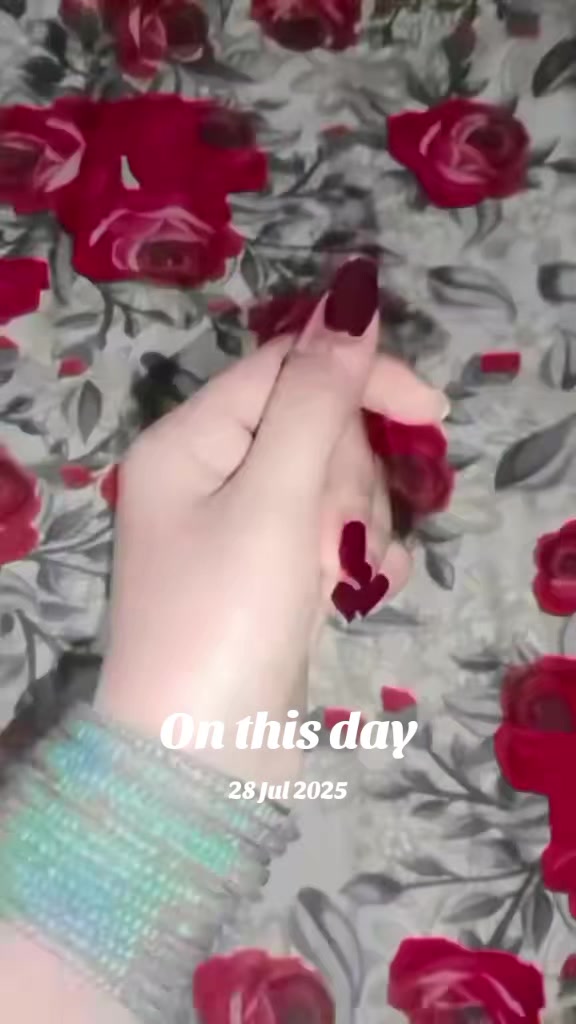 @Sonia &hearts;️ queen