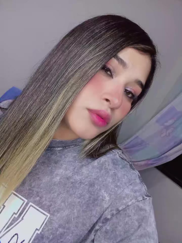 @Dani 🦂🌺🌸