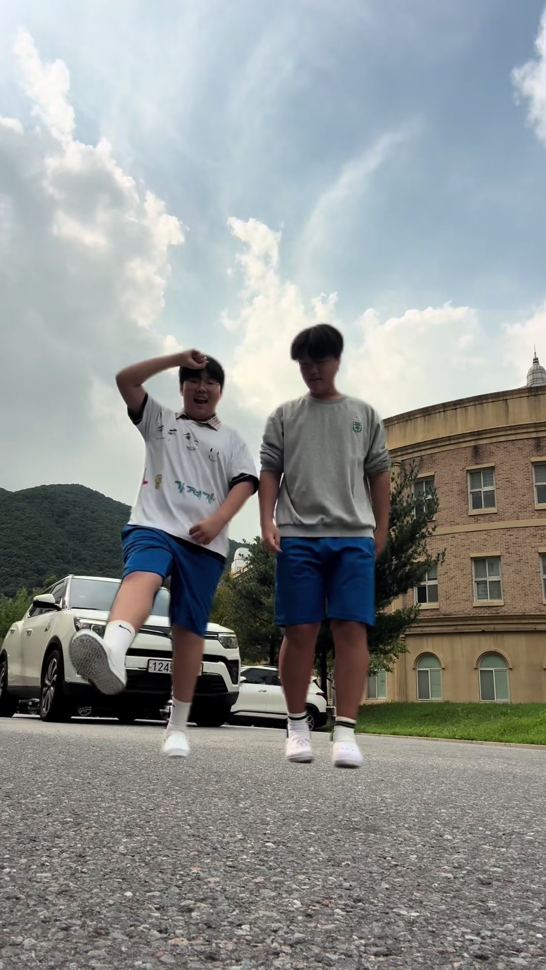 @유총