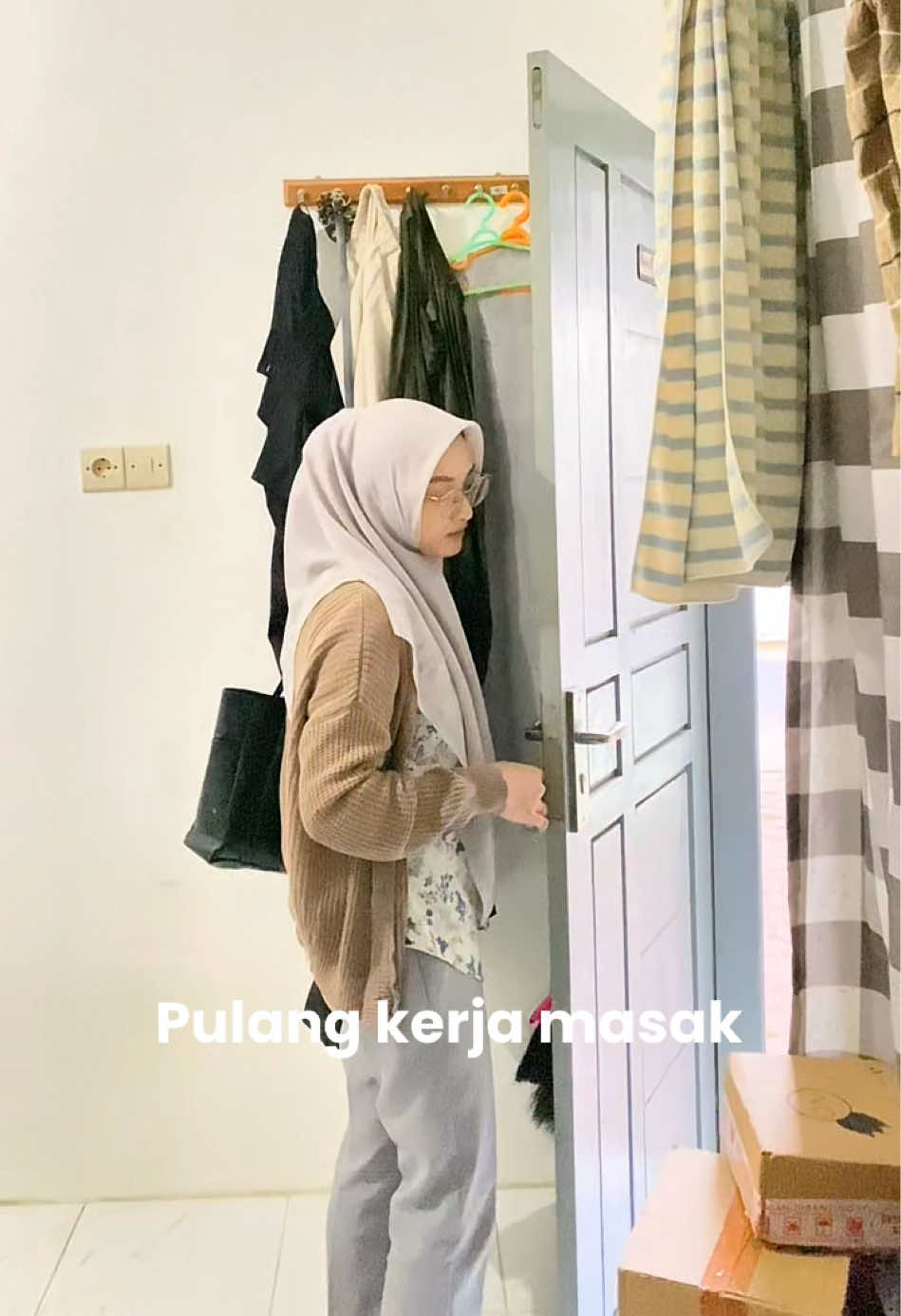 @Ayundiary~