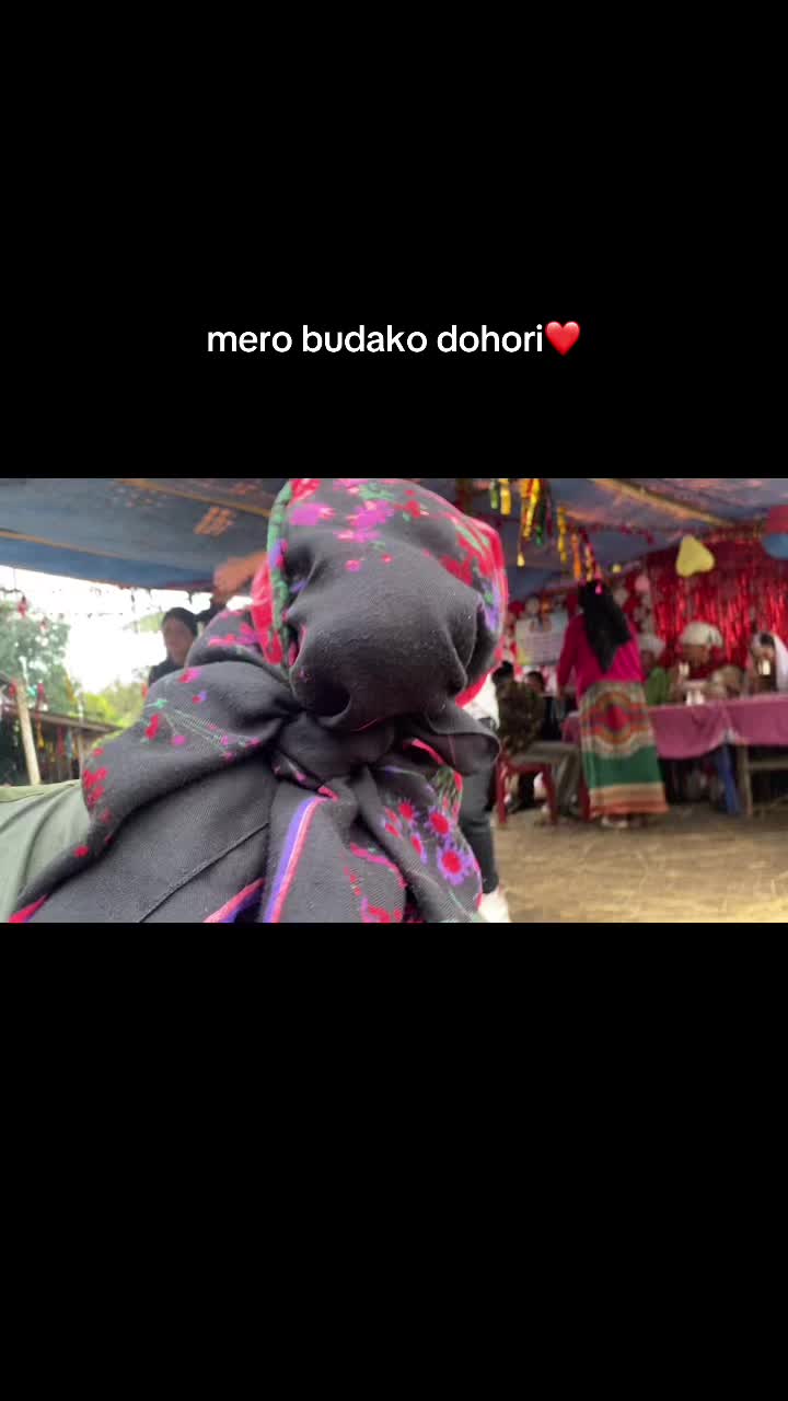 @रिना खुलल गुरुङ